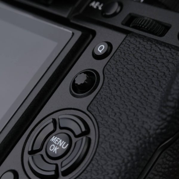 Mirrorless Vlogging Camera Polaroid Kit with EF-M 15-45mm Lens, Black - Gambar 3